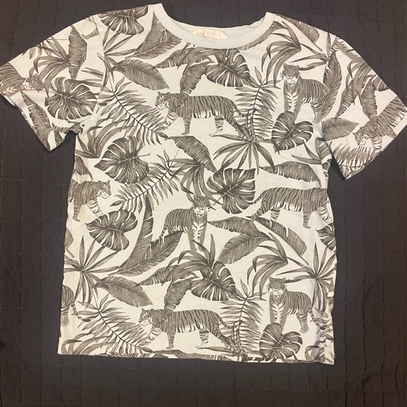 H&M boys T-Shirt BUNDLE size 6-8 - Picture 3 of 5